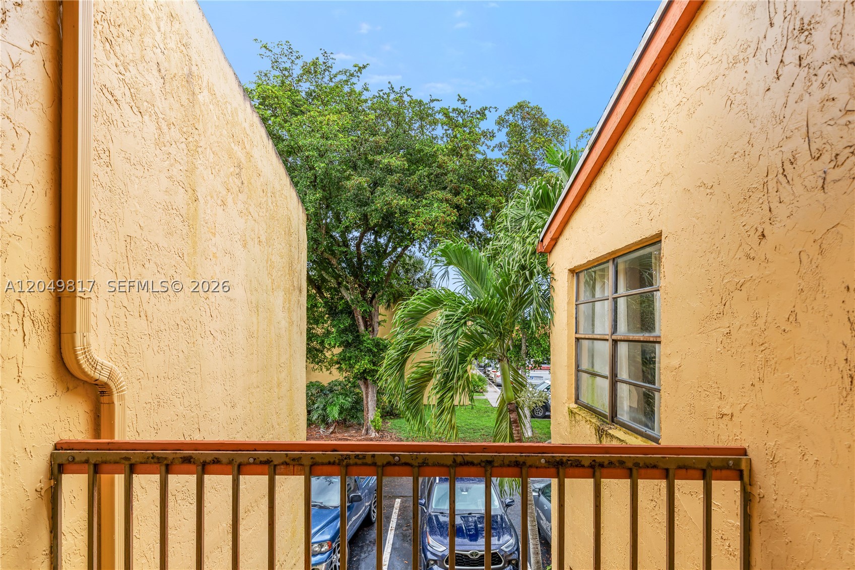 WESTVIEW CONDOMINIUM NO F - Residential