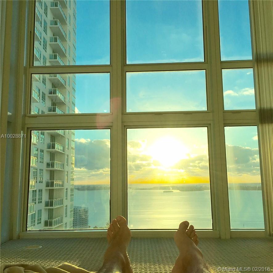 The Plaza 901 Brickell - Residential Lease