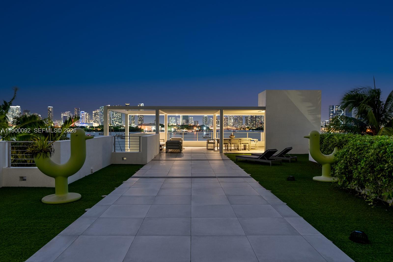 HIBISCUS ISLAND - Residential