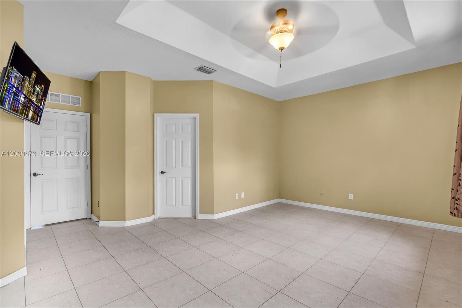 SANTORINI AT VIZCAYA - Residential Lease