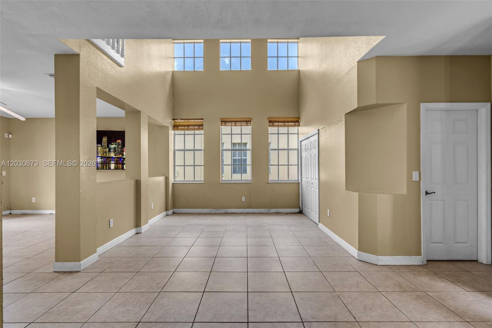 SANTORINI AT VIZCAYA - Residential Lease