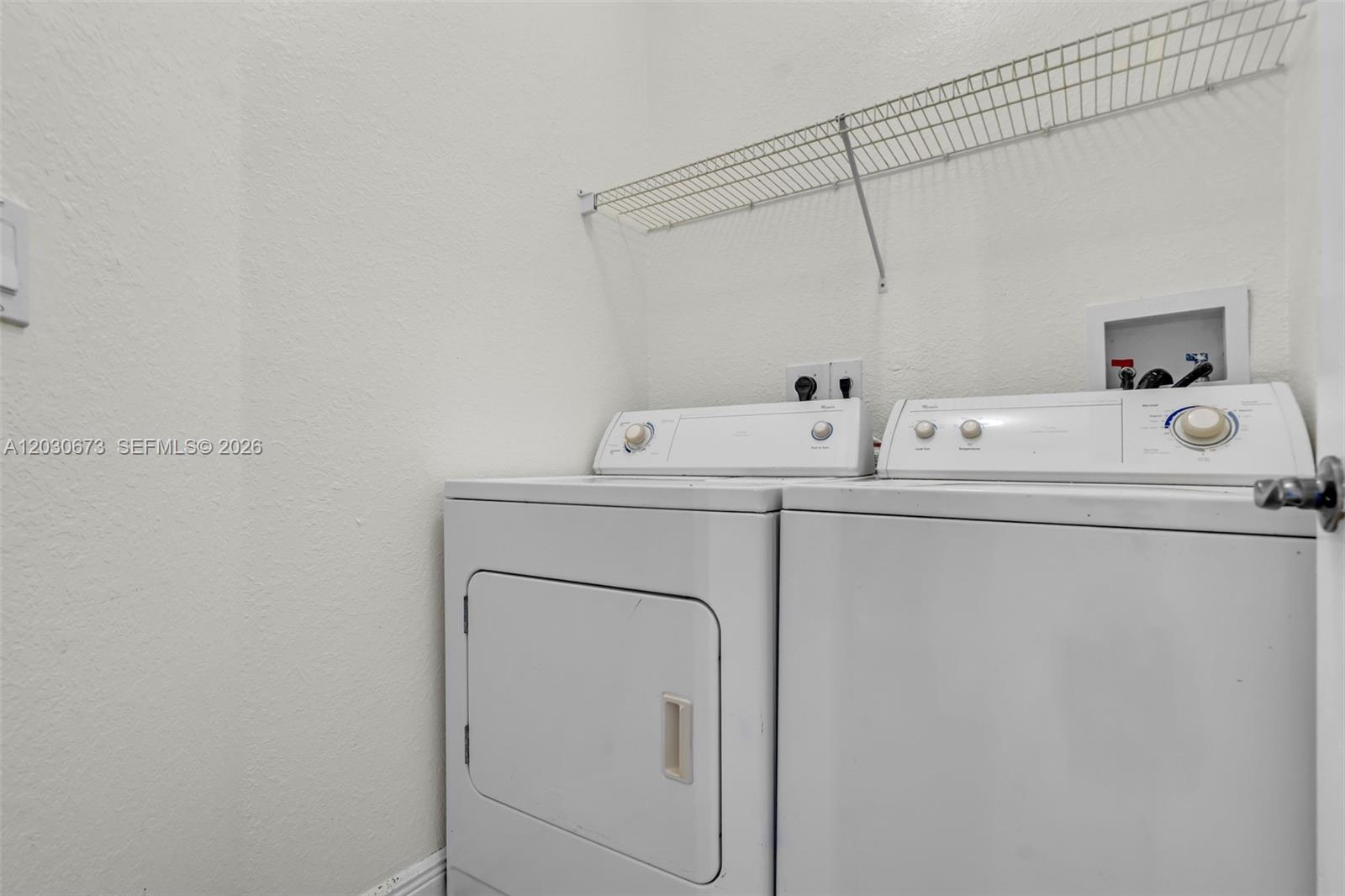 SANTORINI AT VIZCAYA - Residential Lease