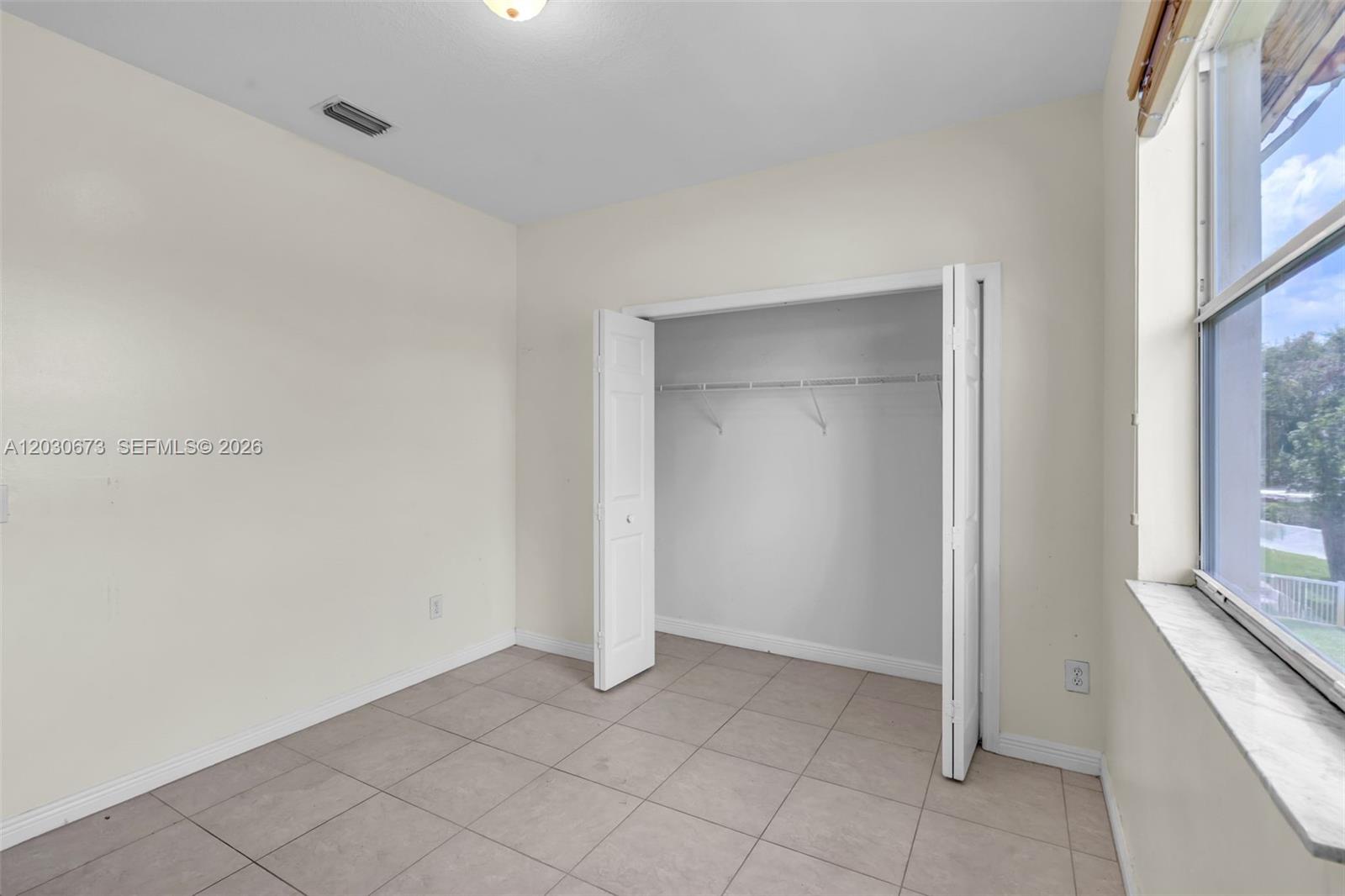 SANTORINI AT VIZCAYA - Residential Lease