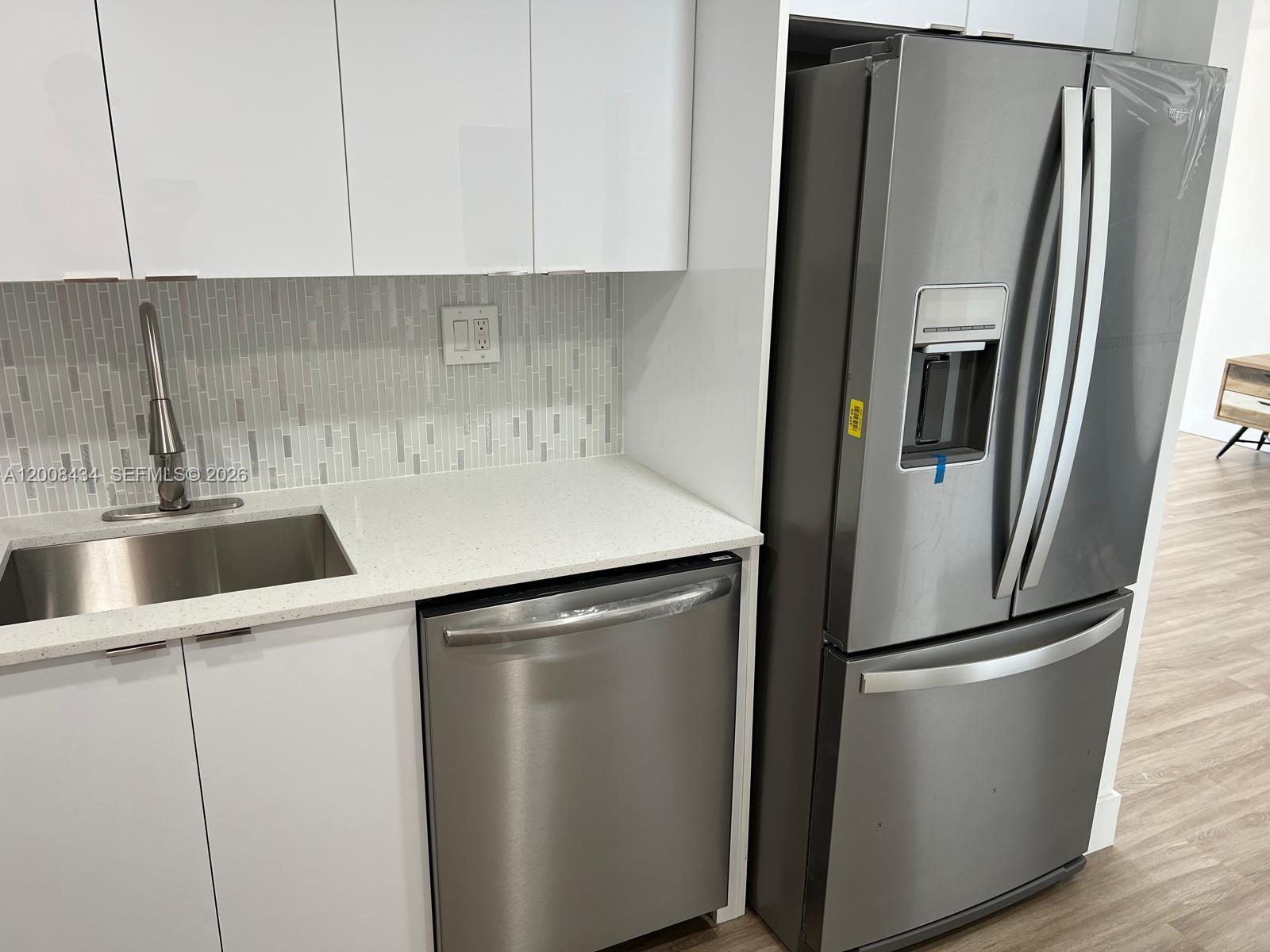 ARLEN HOUSE WEST CONDO - Residential