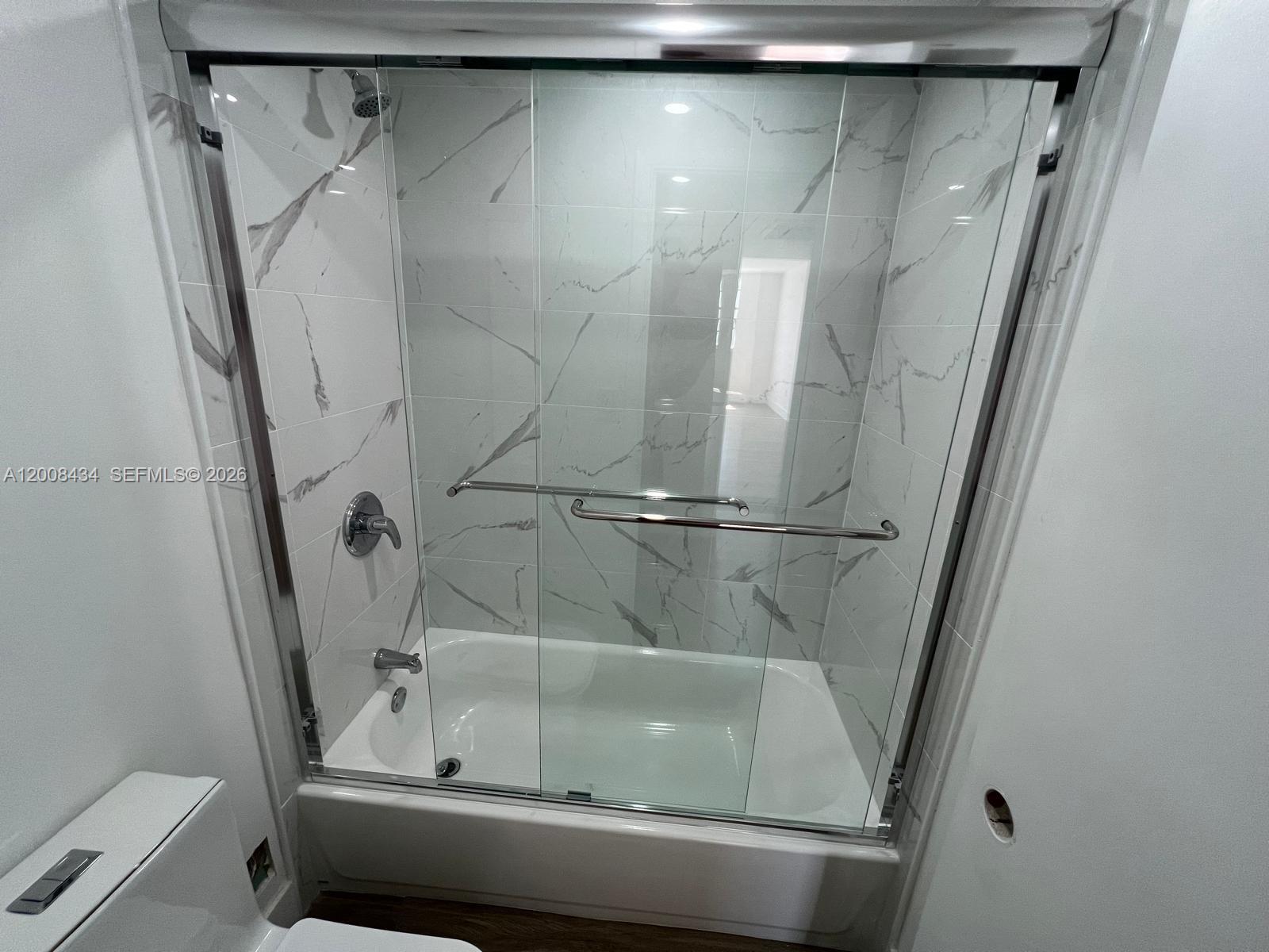 ARLEN HOUSE WEST CONDO - Residential