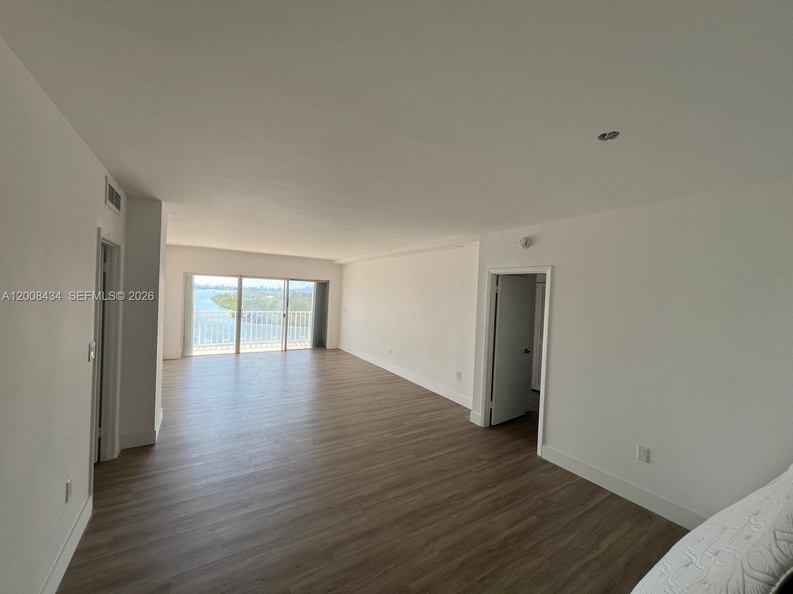 ARLEN HOUSE WEST CONDO - Residential