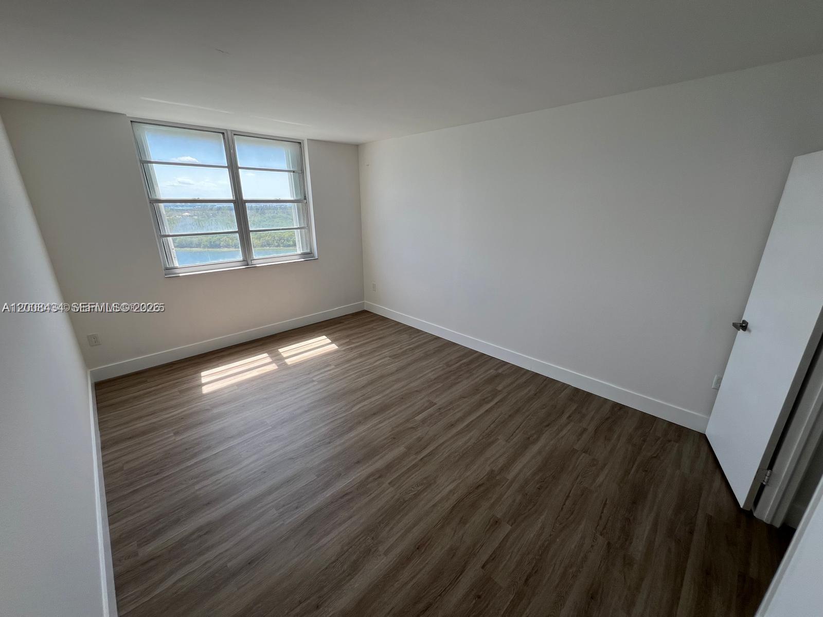 ARLEN HOUSE WEST CONDO - Residential