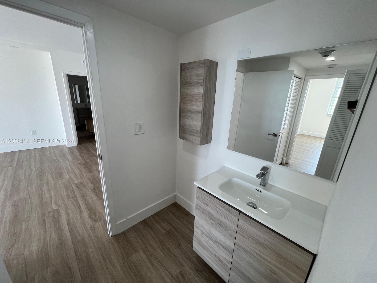 ARLEN HOUSE WEST CONDO - Residential