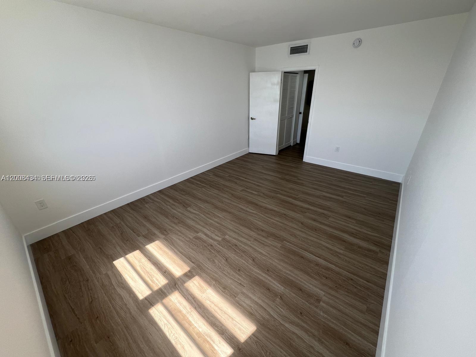 ARLEN HOUSE WEST CONDO - Residential