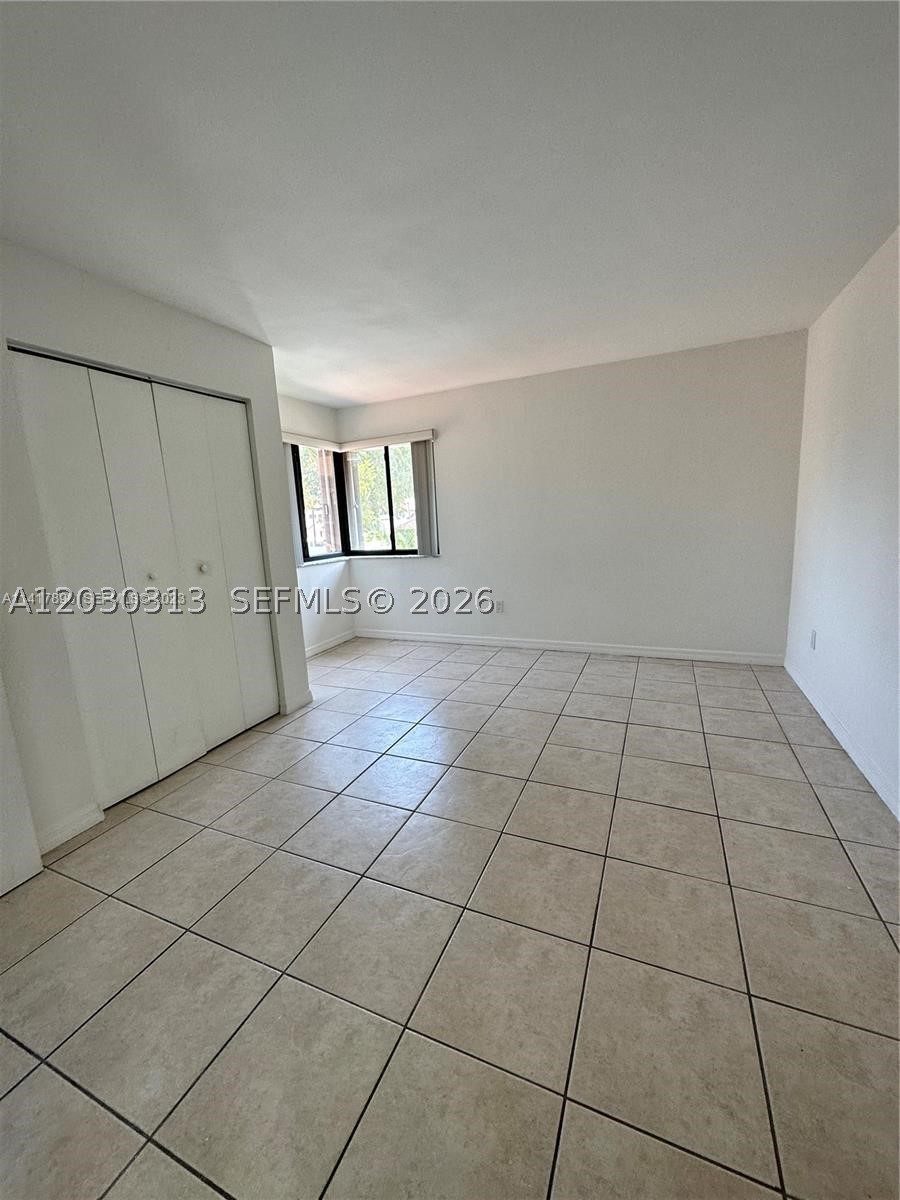 ESPRIT CONDO - Residential Lease