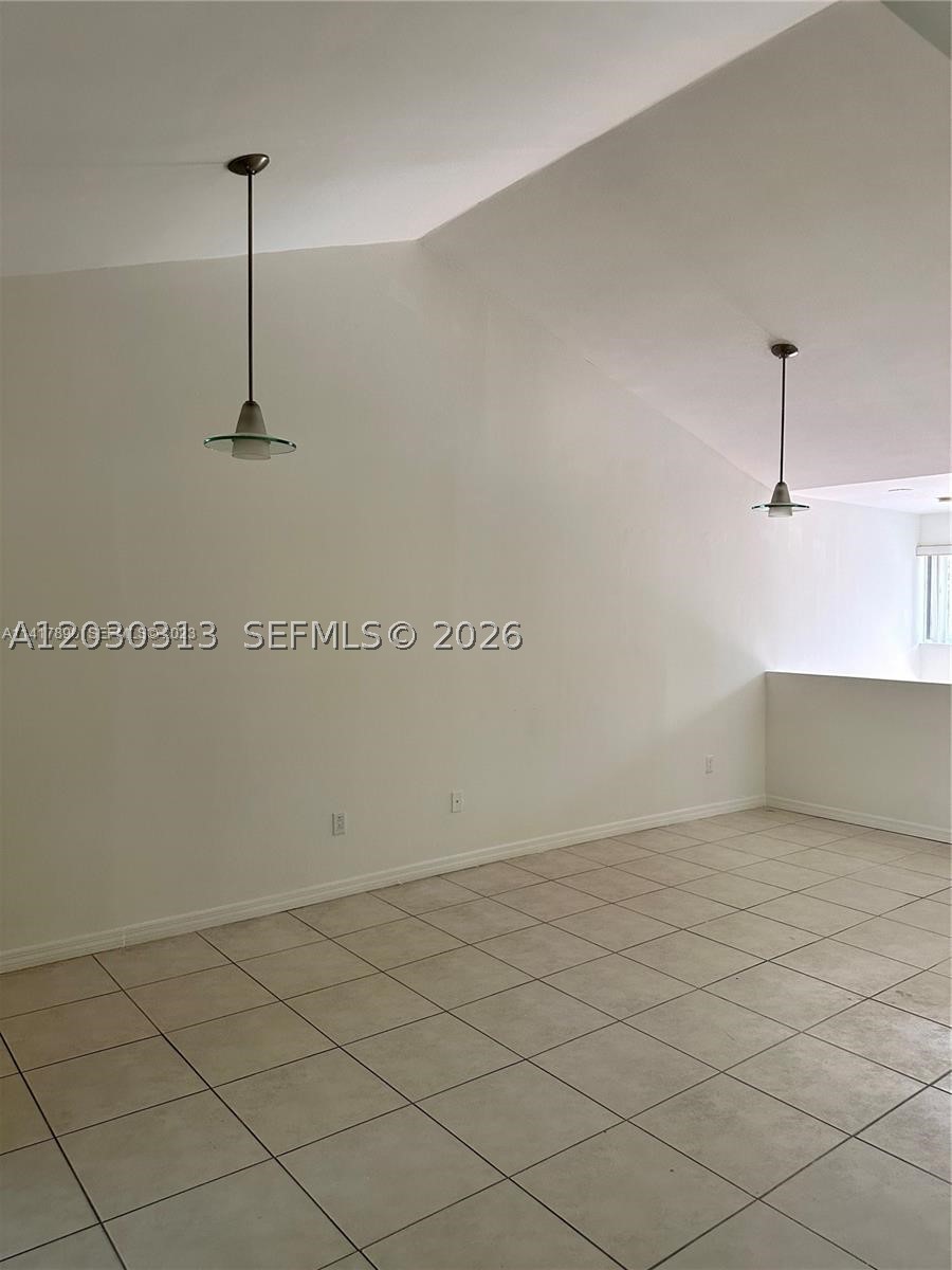 ESPRIT CONDO - Residential Lease
