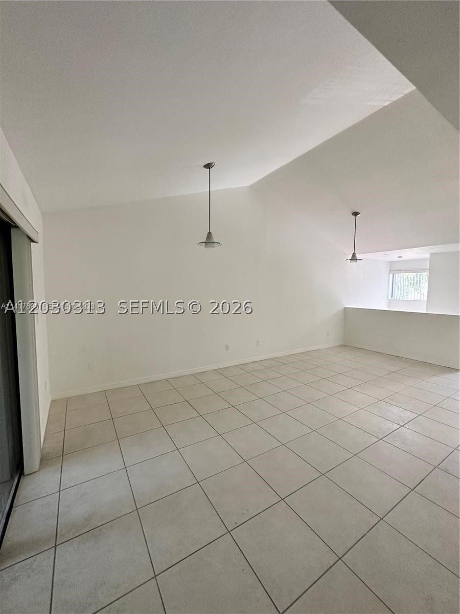 ESPRIT CONDO - Residential Lease