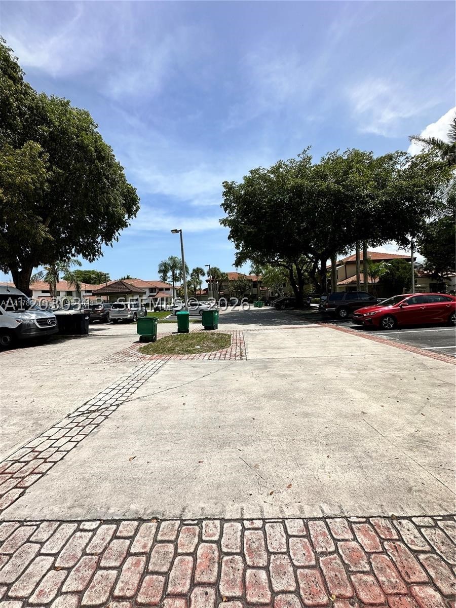ESPRIT CONDO - Residential Lease