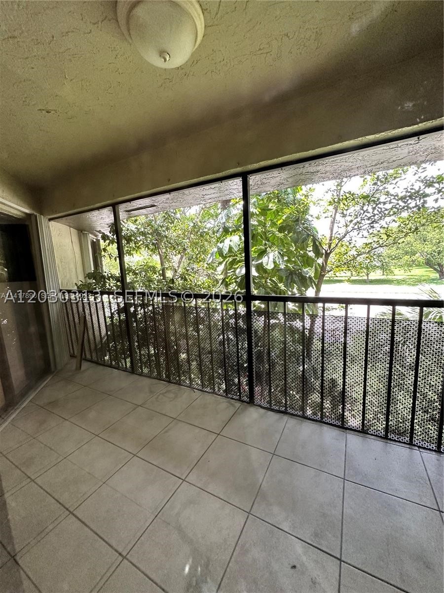 ESPRIT CONDO - Residential Lease