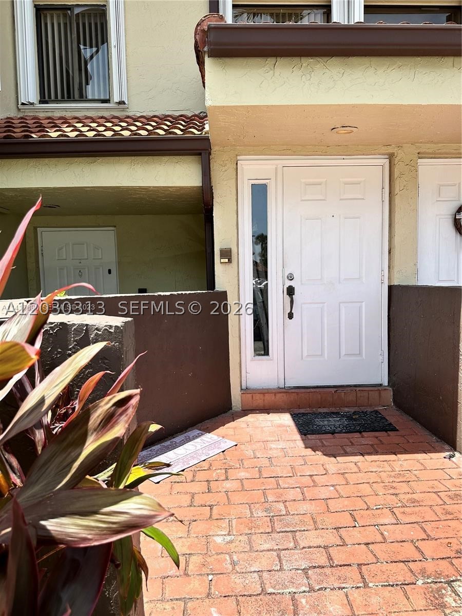 ESPRIT CONDO - Residential Lease