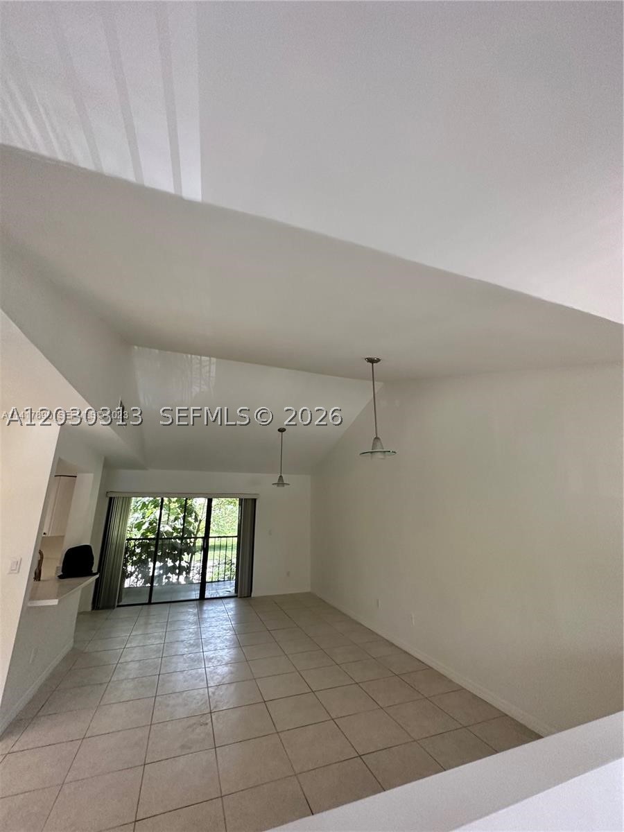 ESPRIT CONDO - Residential Lease