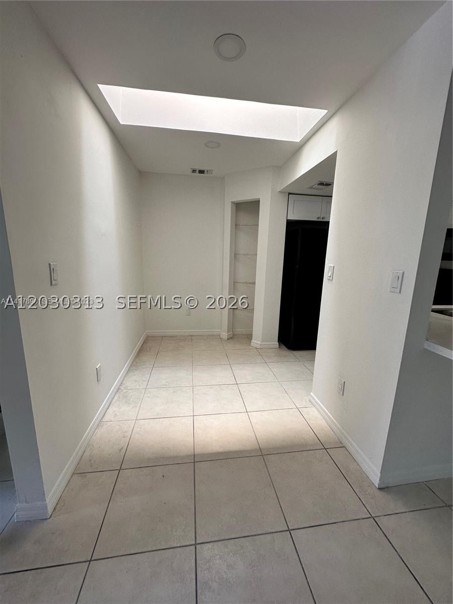 ESPRIT CONDO - Residential Lease