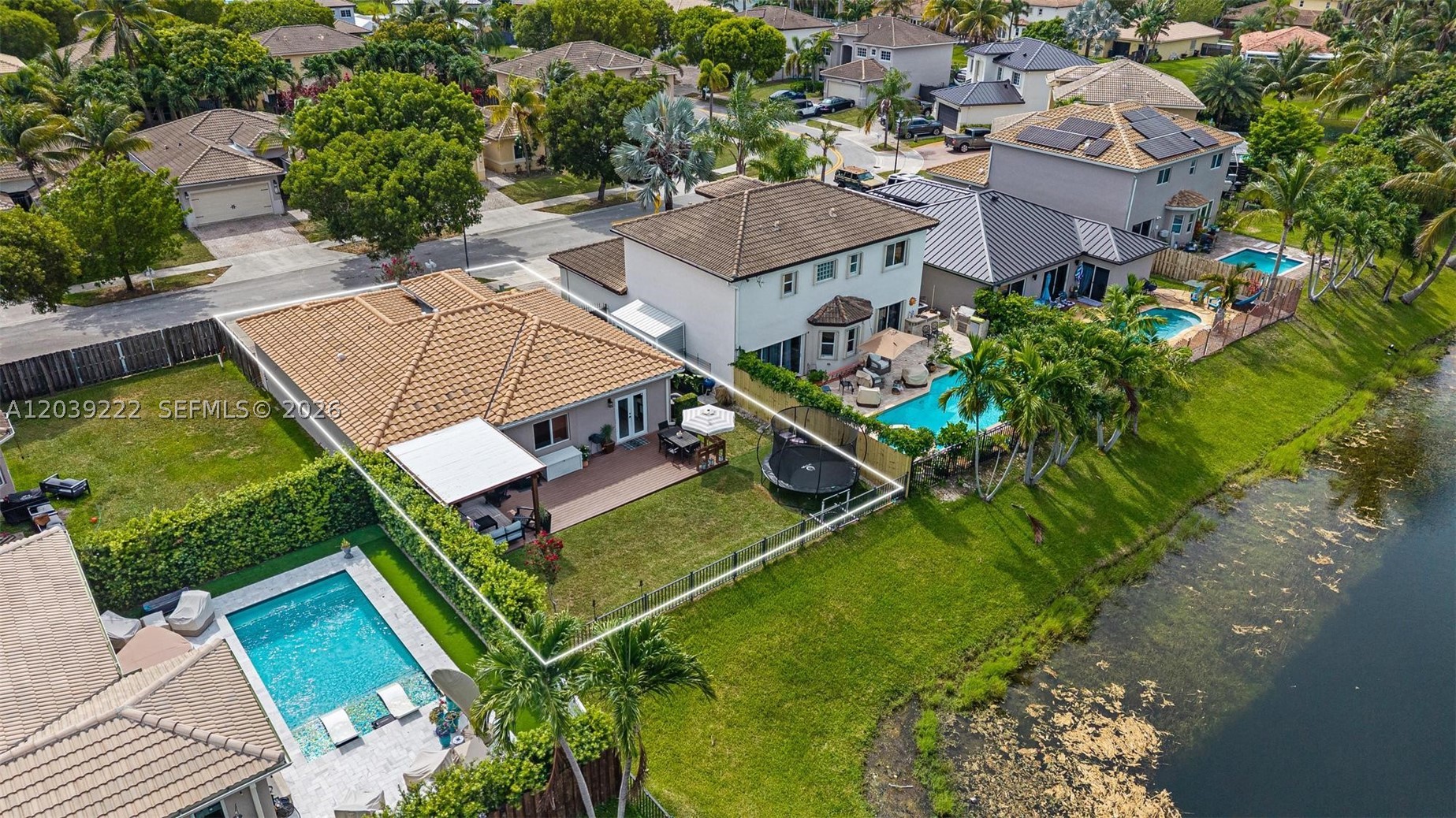PELICAN BAY AT OLD CUTLER - Residential