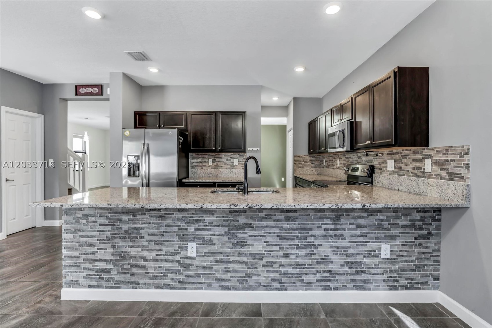 AQUABELLA SECTION ONE - Residential Lease