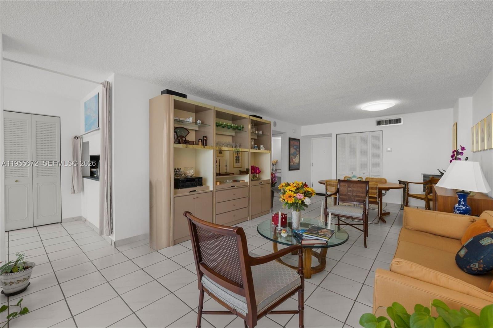 MIRASOL OCEAN TOWERS COND - Residential