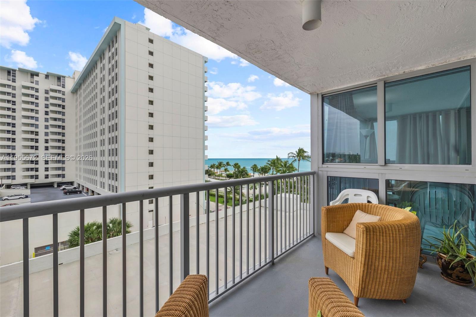 MIRASOL OCEAN TOWERS COND - Residential