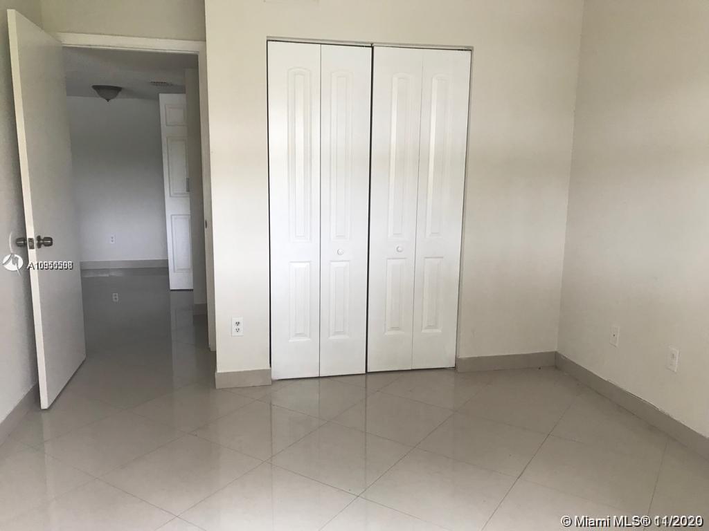 LAKEWOOD AT EMERALD HILLS - Residential Lease