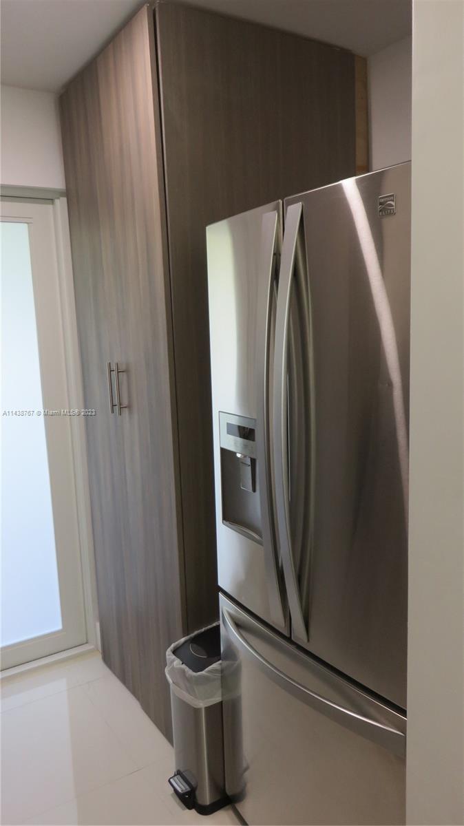 220 MERIDIAN CONDO - Residential