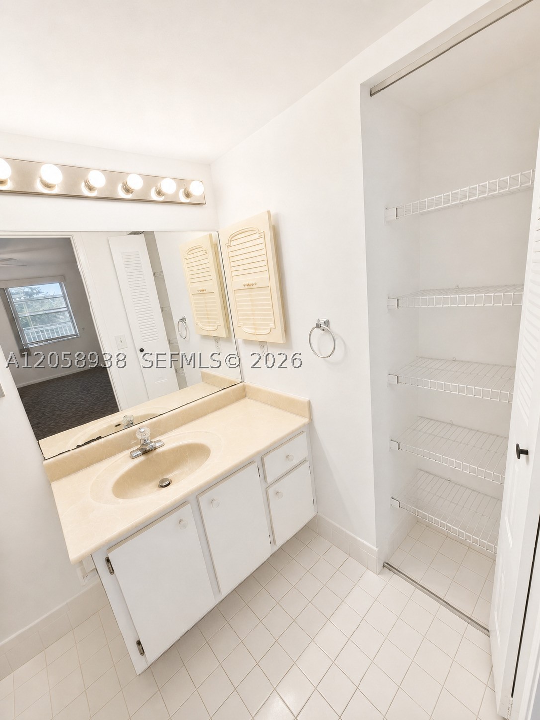 KINGSLEY AT CENTURY VILLA - Residential