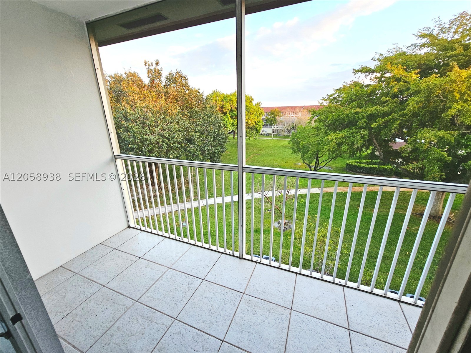 KINGSLEY AT CENTURY VILLA - Residential