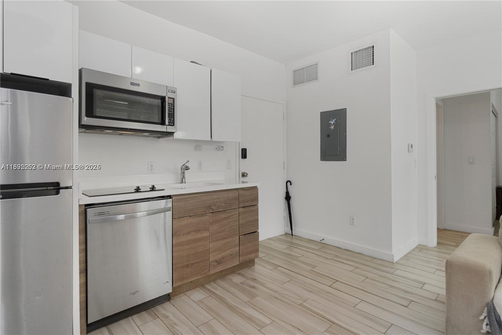 LINCOLN SUB - Residential