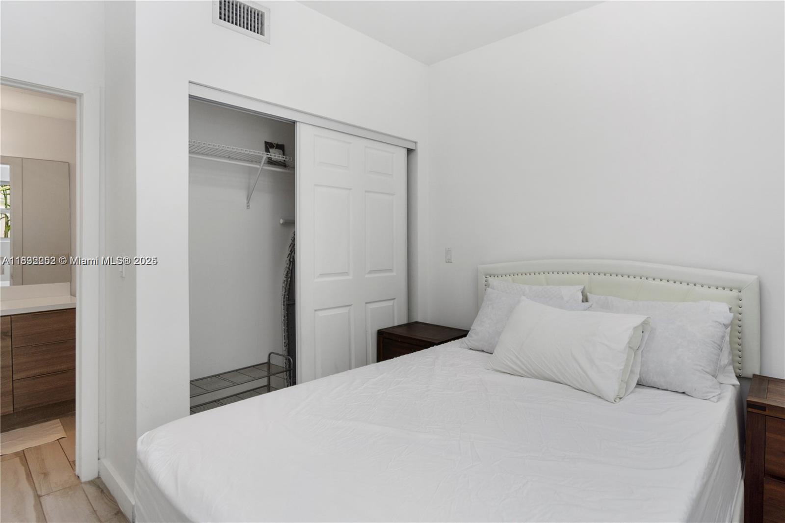 LINCOLN SUB - Residential