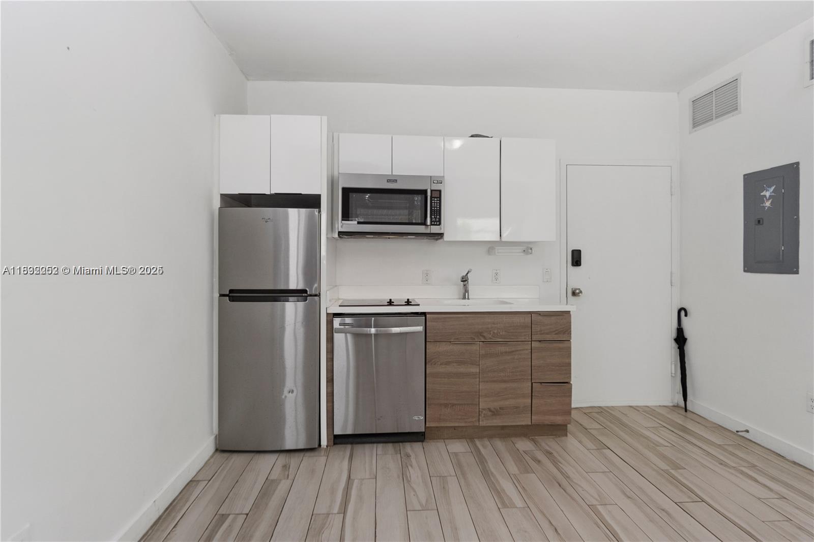 LINCOLN SUB - Residential