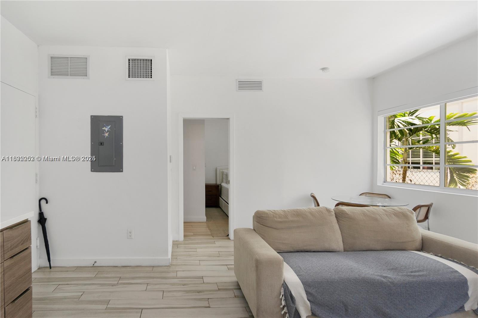 LINCOLN SUB - Residential