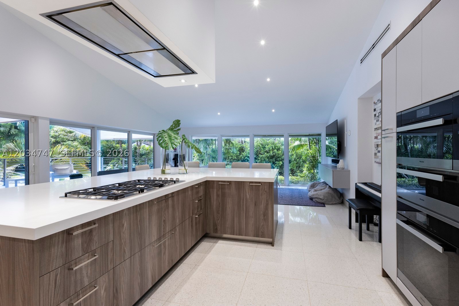 PINE BAY ESTATES SEC 1 - Residential