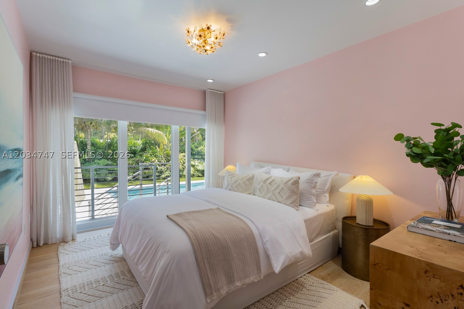 PINE BAY ESTATES SEC 1 - Residential