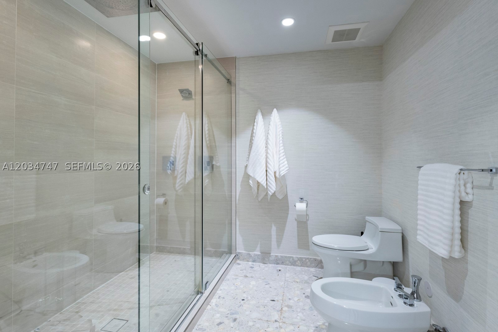 PINE BAY ESTATES SEC 1 - Residential
