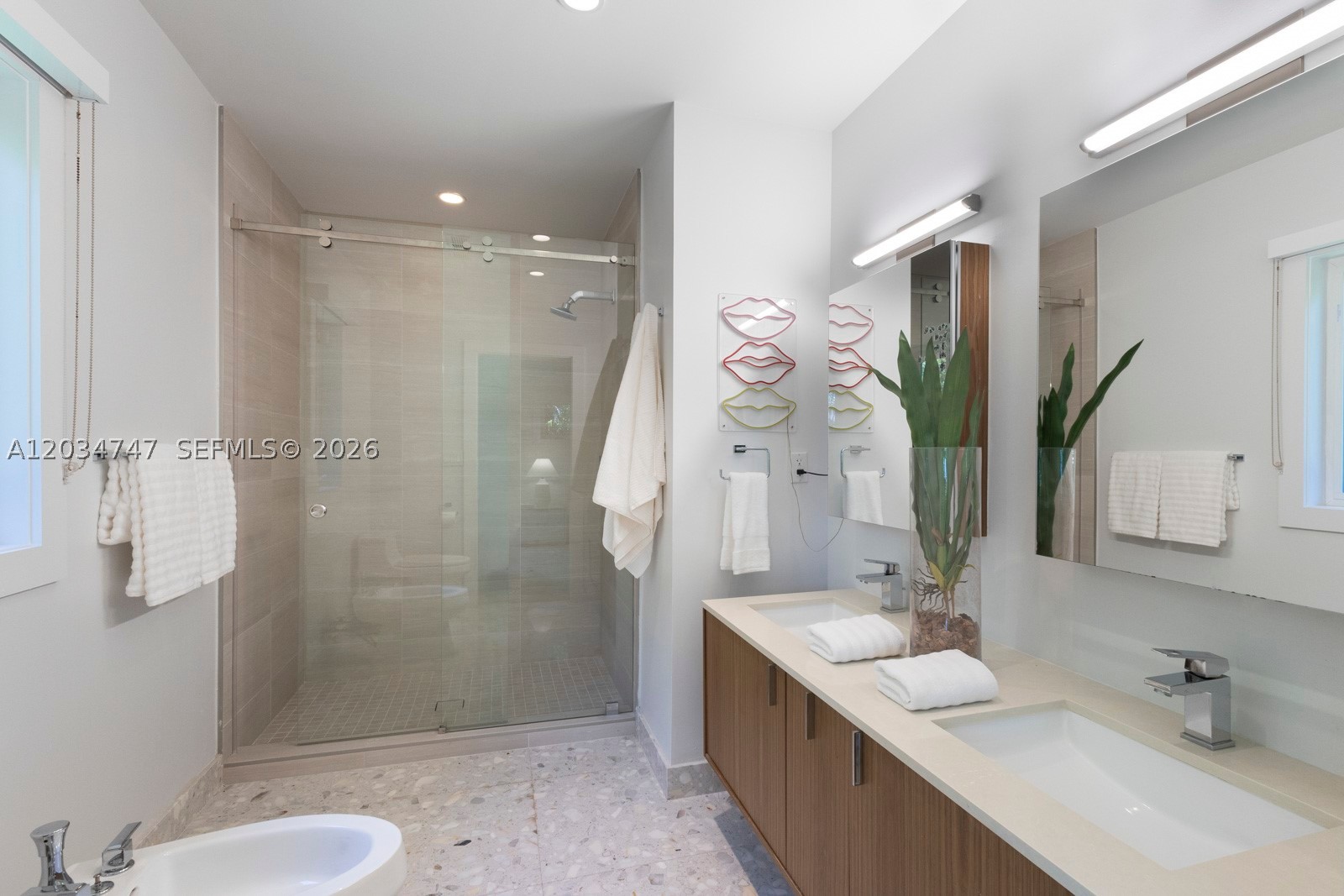 PINE BAY ESTATES SEC 1 - Residential