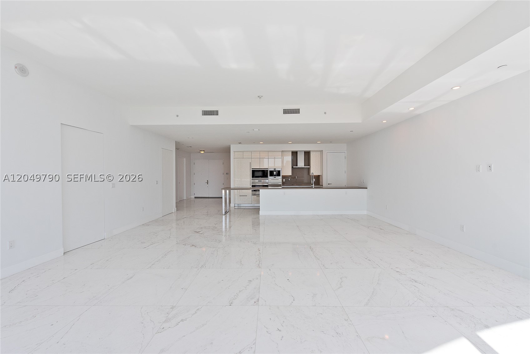 CHATEAU BEACH CONDO - Residential Lease