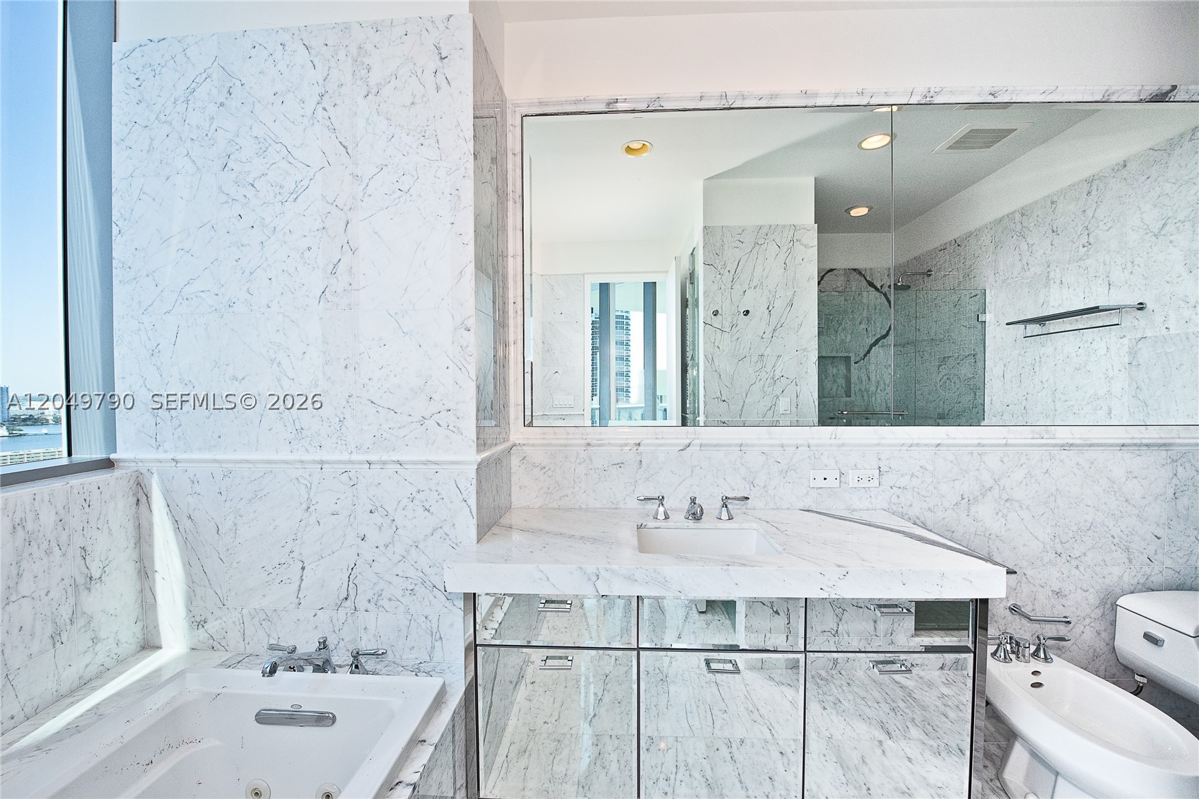 CHATEAU BEACH CONDO - Residential Lease