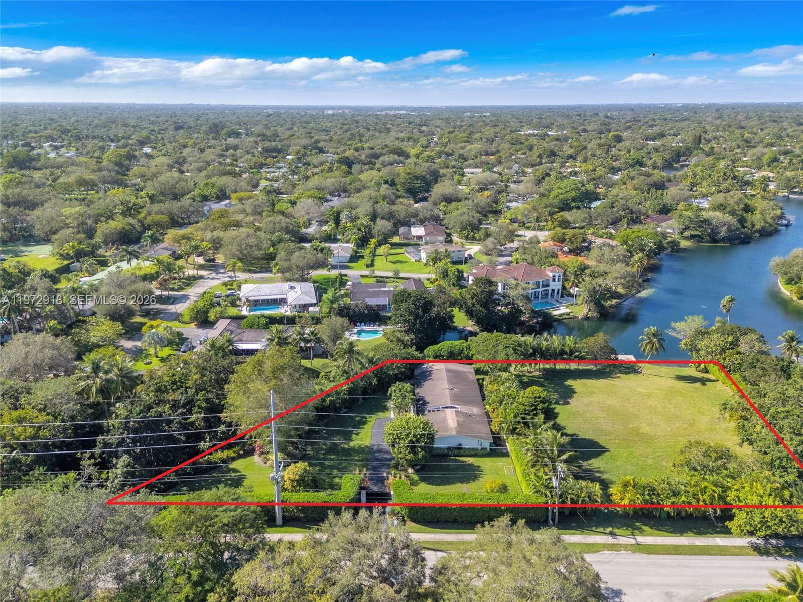 ROCK LAKE - Residential