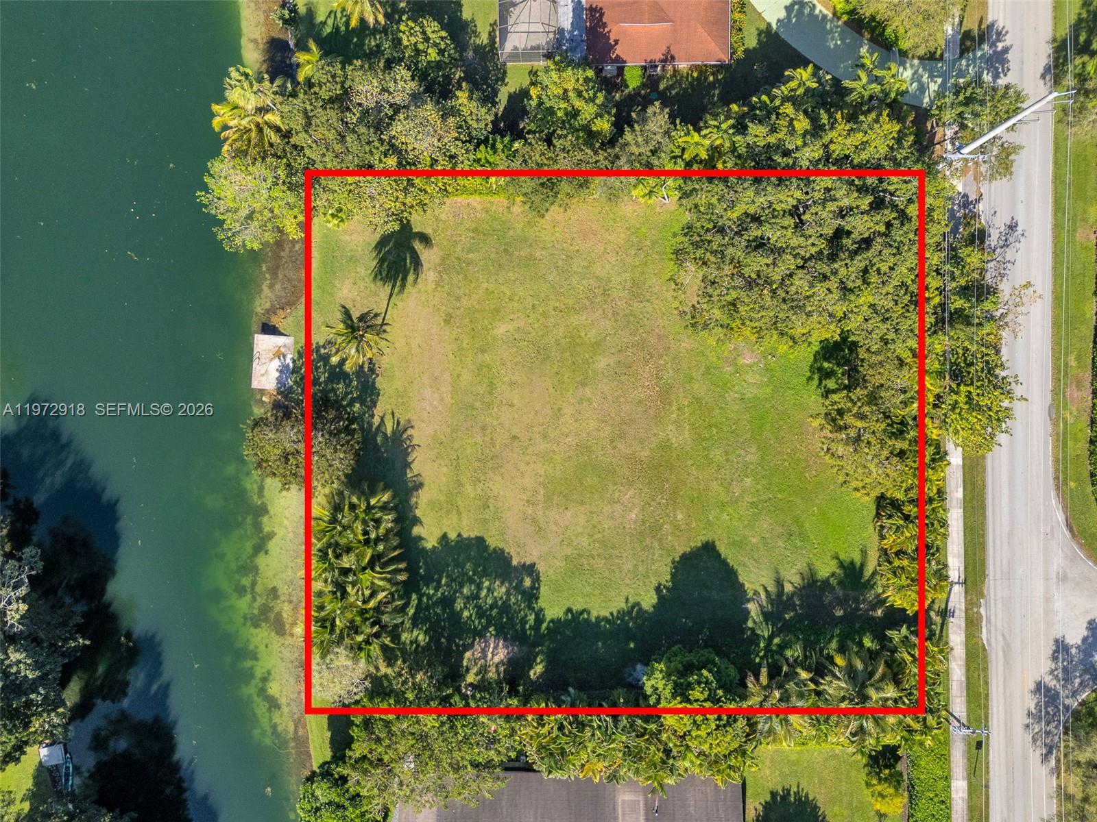 ROCK LAKE - Residential