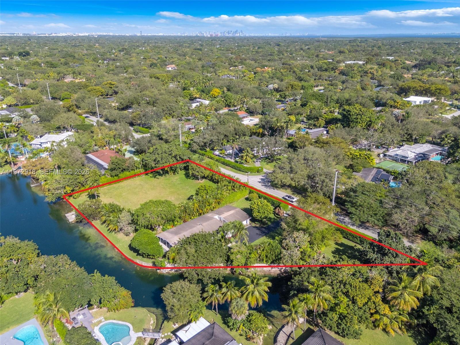 ROCK LAKE - Residential