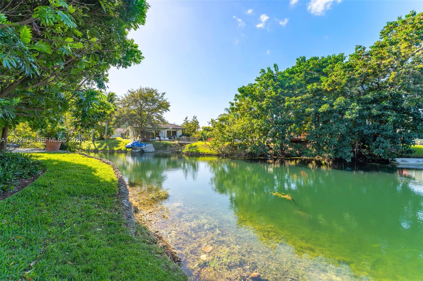 ROCK LAKE - Residential
