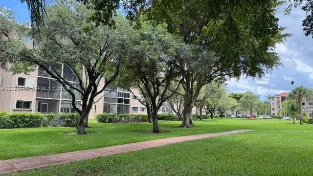 SUFFOLK AT CENTURY VILLAG - Residential