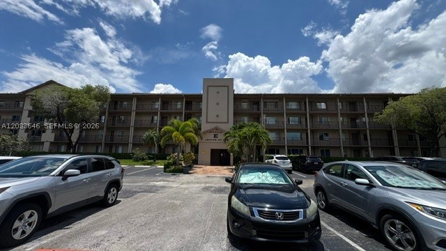 SUFFOLK AT CENTURY VILLAG - Residential
