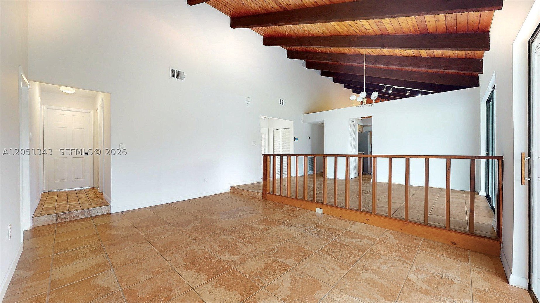 SUNSET PARK TOWN HOUSES - Residential Lease