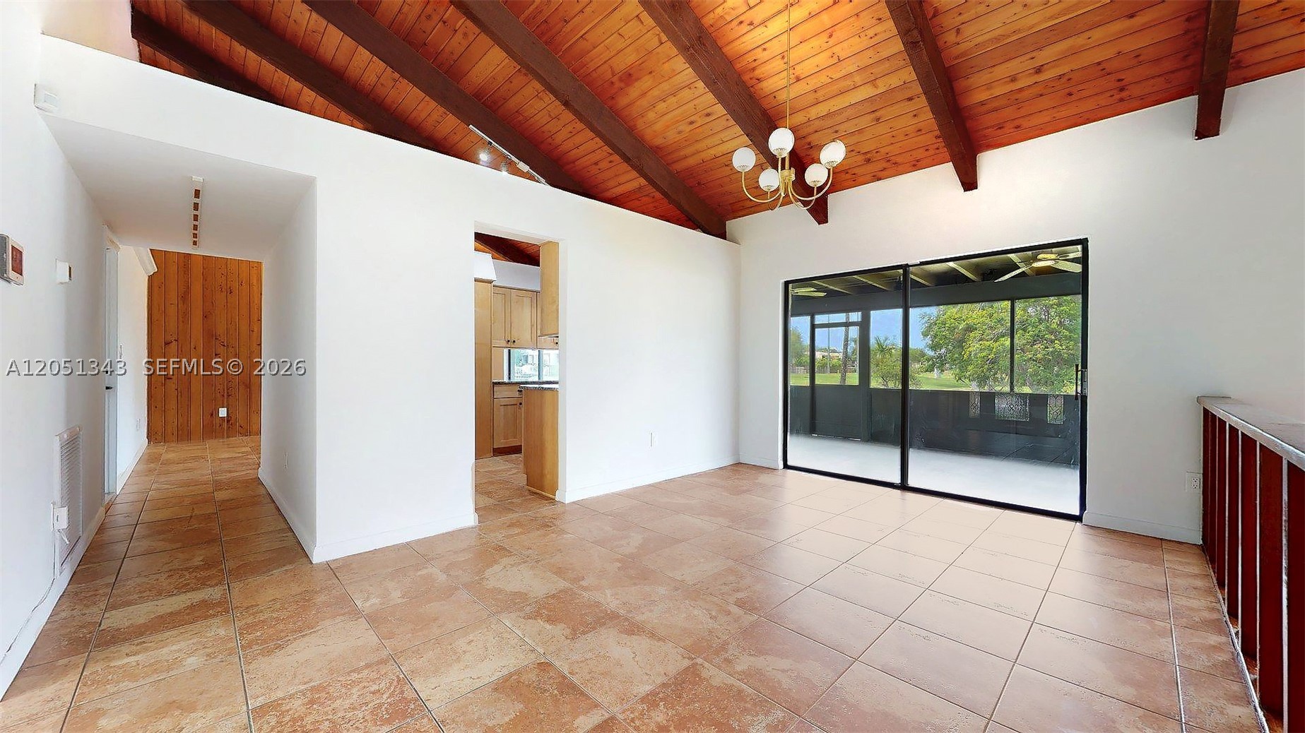 SUNSET PARK TOWN HOUSES - Residential Lease