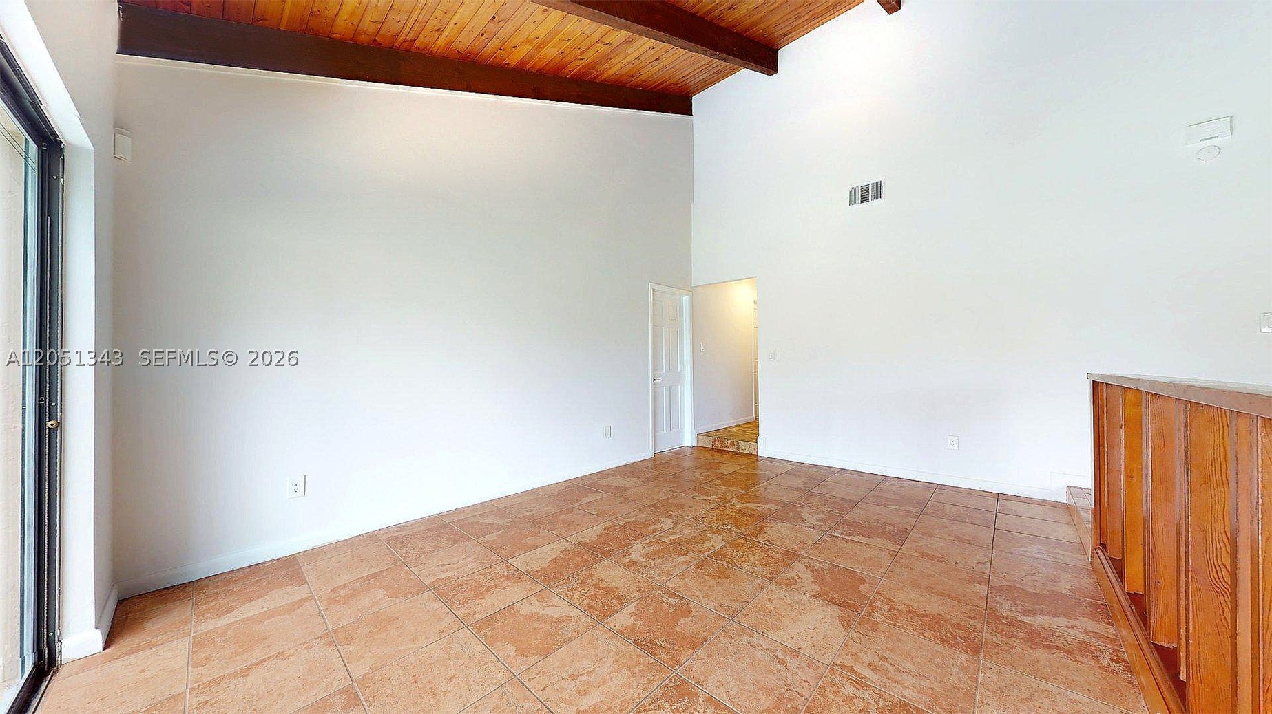 SUNSET PARK TOWN HOUSES - Residential Lease