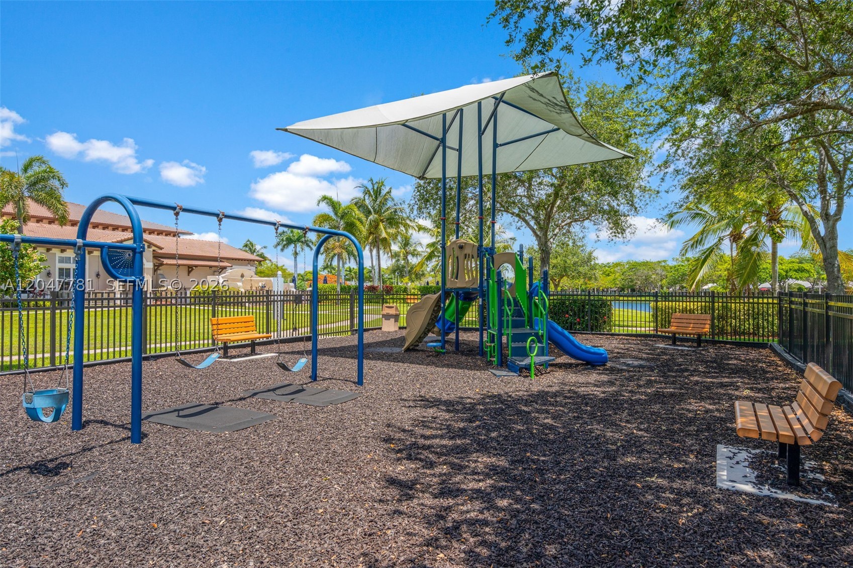 LAKES BY THE BAY EVE REPL - Residential