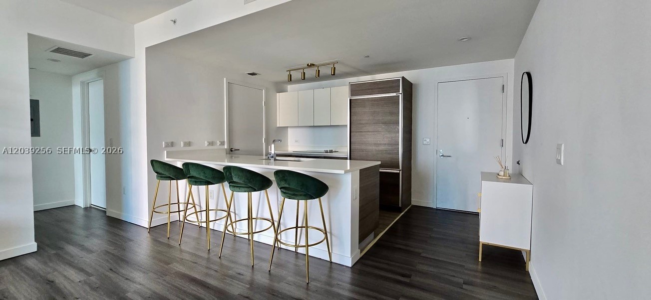 1100 MILLECENTO RESIDENCE - Residential